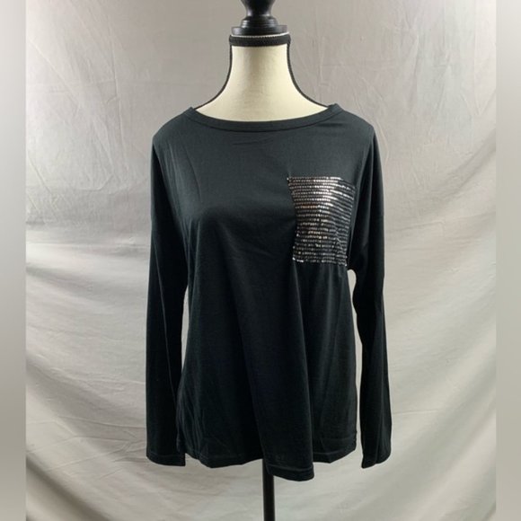 Black Drop Sleeve T-shirt Featuring Contrasting Sequin Pocket Detail - Picture 7 of 8